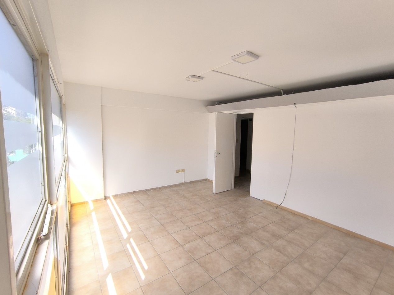 Oficina Centrica en Alquiler