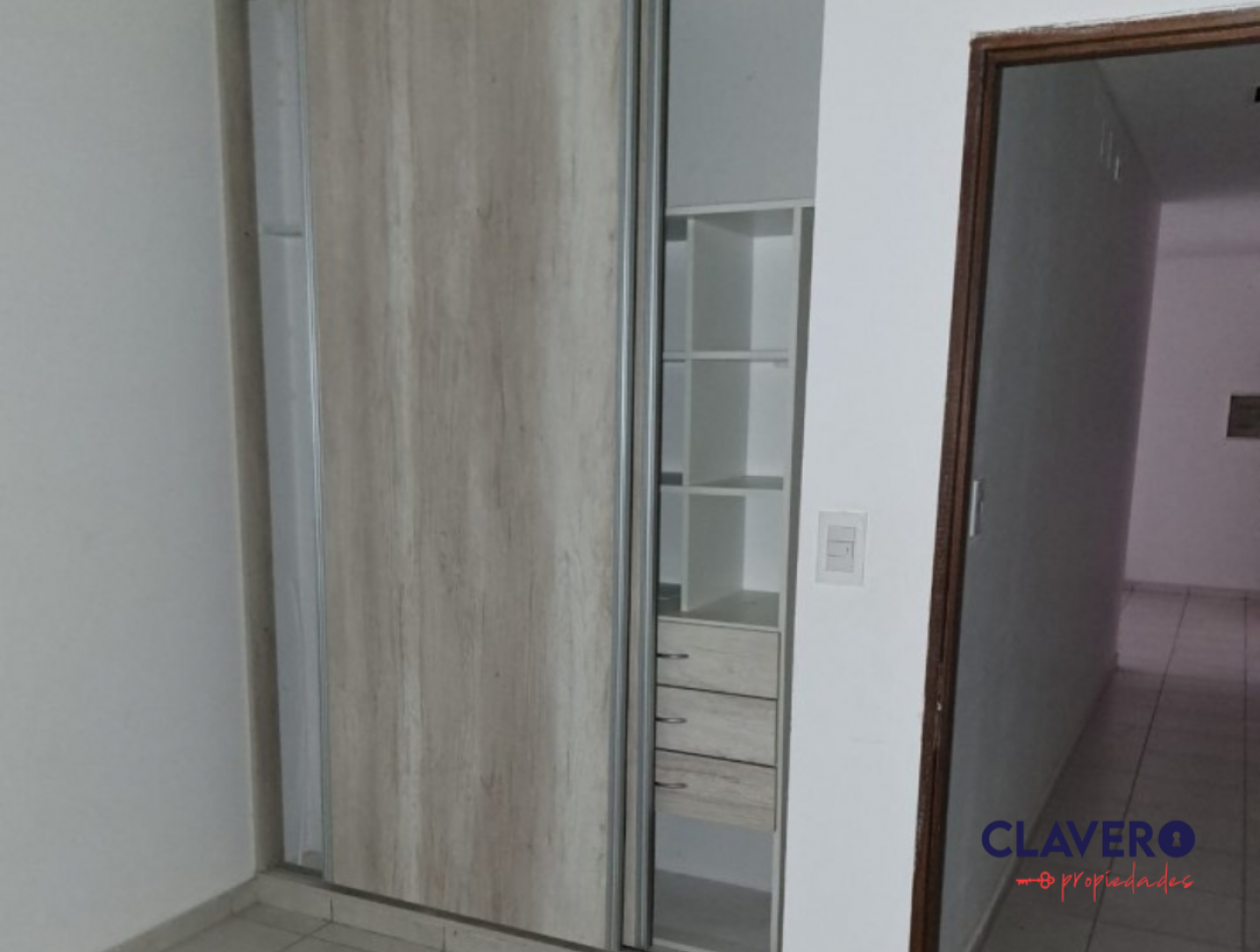 VENTA Dpto. 2 dorm. con cochera - Adjudicado - u$s.65.000.-