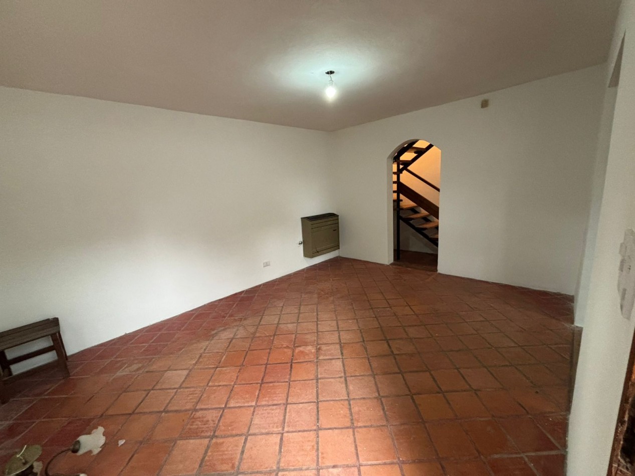 Se alquila casaquinta 4 dormitorios